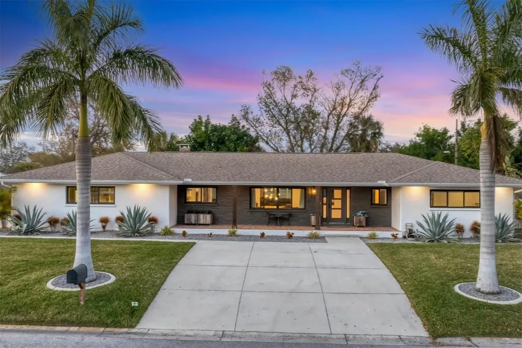 2411 Valencia Drive Sarasota FL 34239