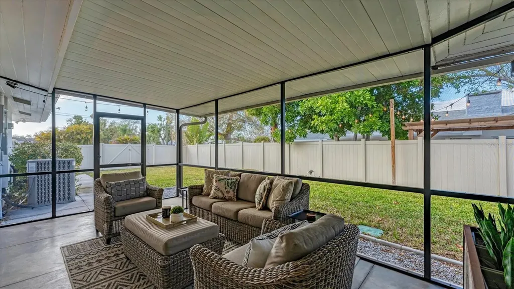 2411 Valencia Drive Sarasota FL 34239