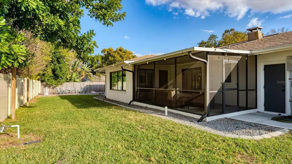 2411 Valencia Drive Sarasota FL 34239