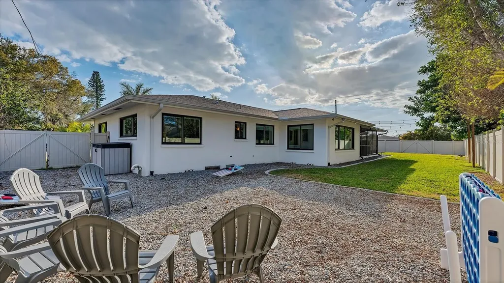 2411 Valencia Drive Sarasota FL 34239
