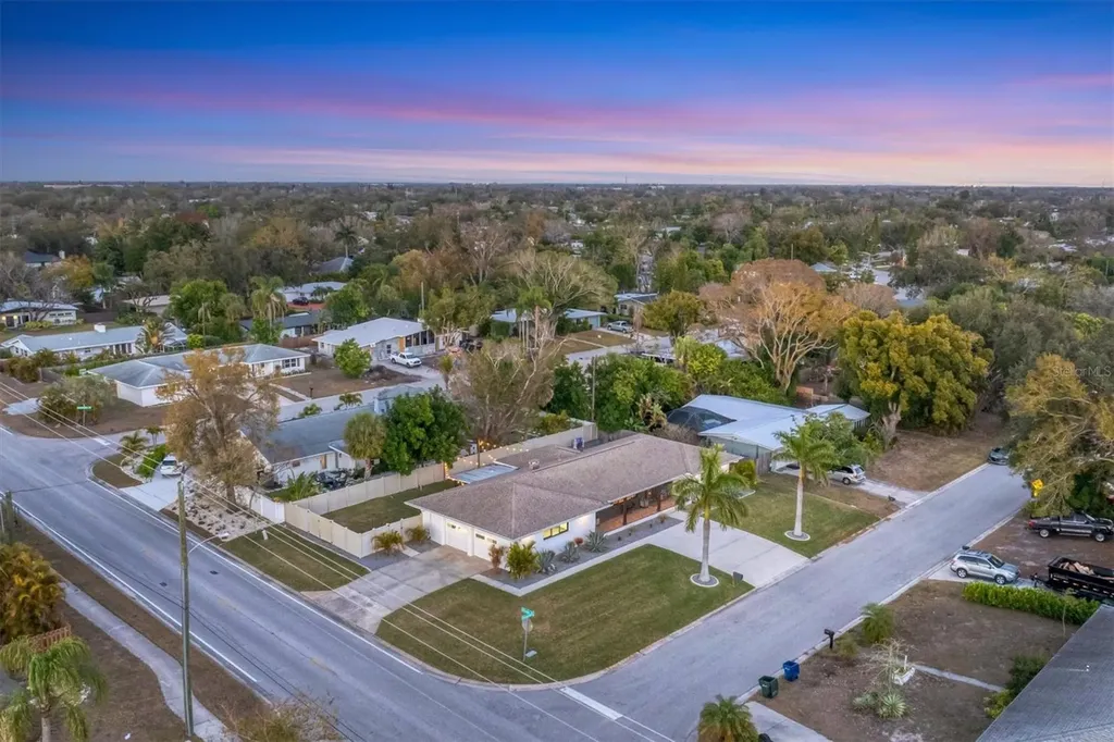 2411 Valencia Drive Sarasota FL 34239