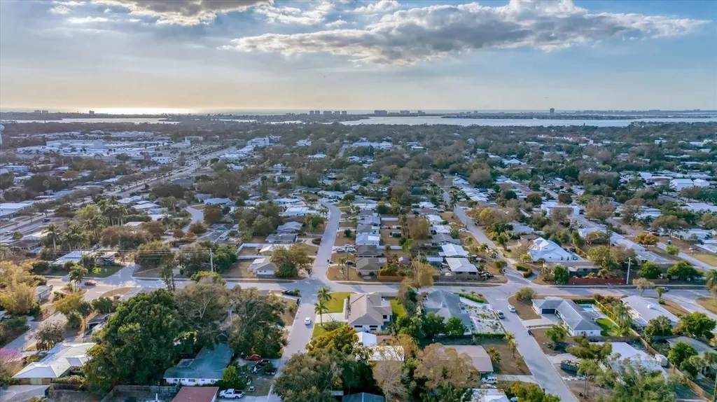 2411 Valencia Drive Sarasota FL 34239