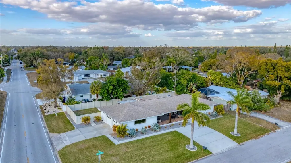 2411 Valencia Drive Sarasota FL 34239