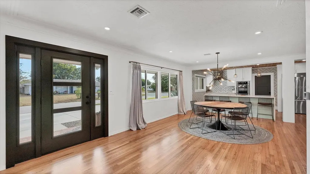 2411 Valencia Drive Sarasota FL 34239