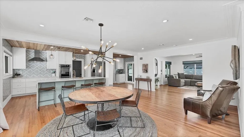 2411 Valencia Drive Sarasota FL 34239