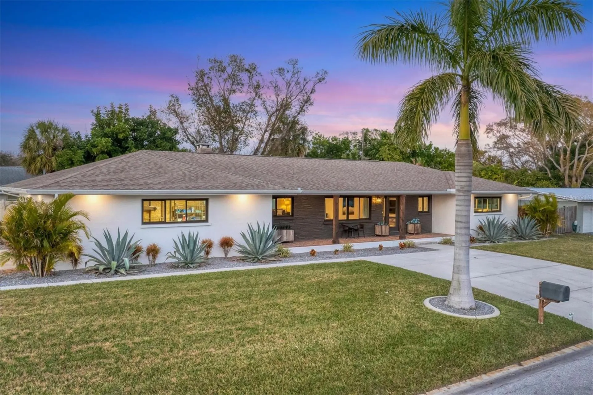 Sarasota FL, 2411 Valencia Drive