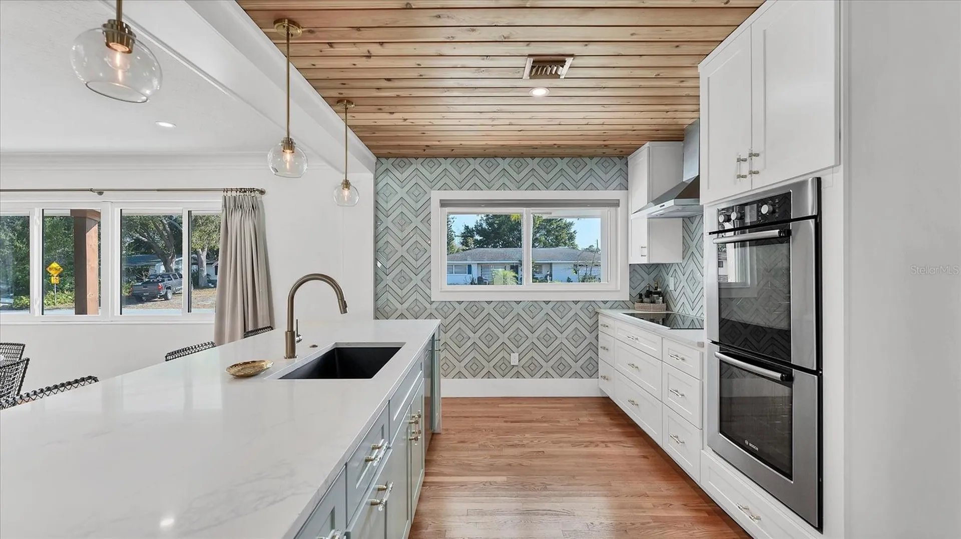 2411 Valencia Drive Sarasota FL 34239