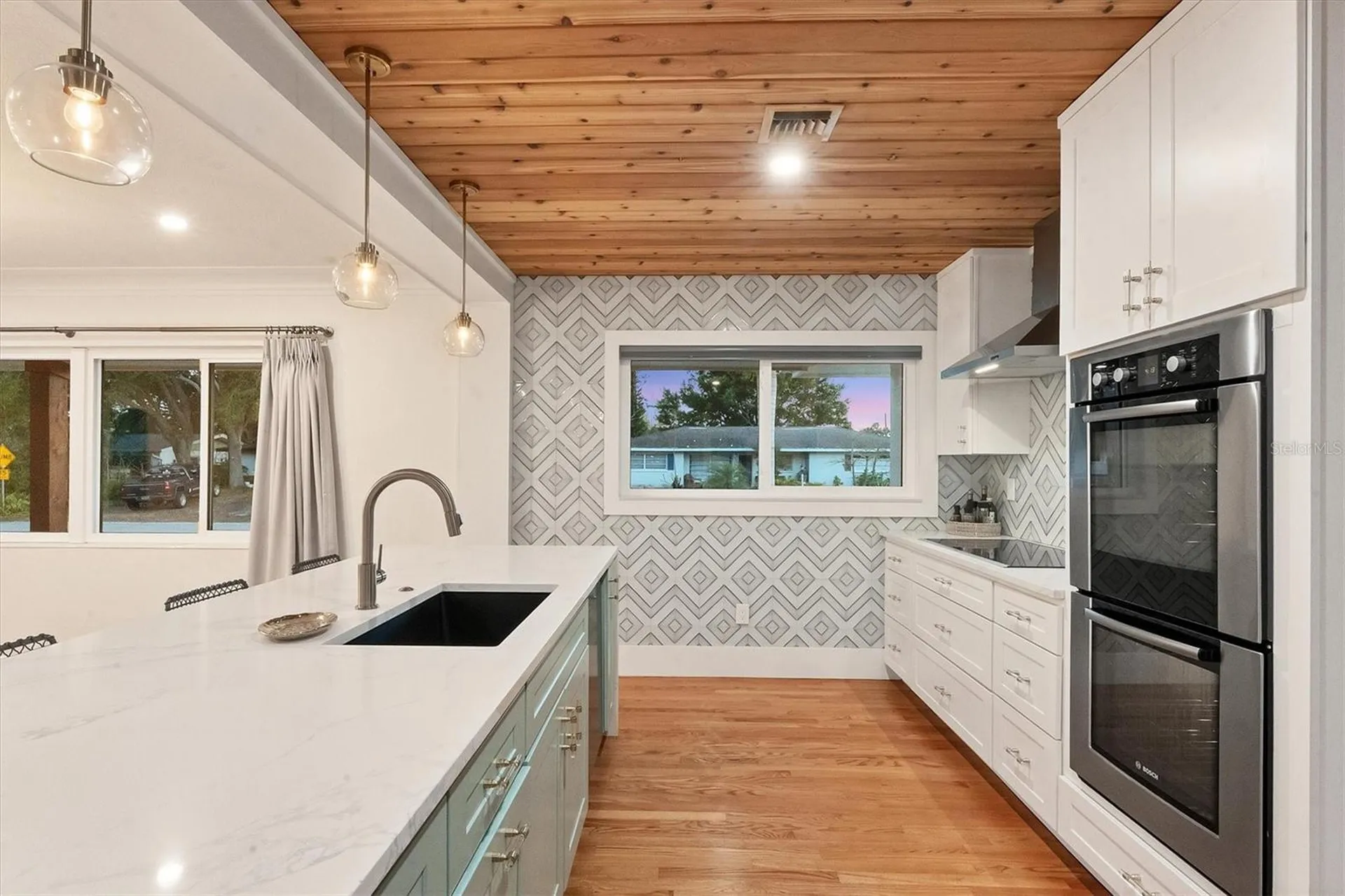 2411 Valencia Drive Sarasota FL 34239