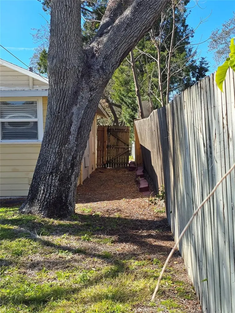 533 S Glenwood Avenue Clearwater FL 33756