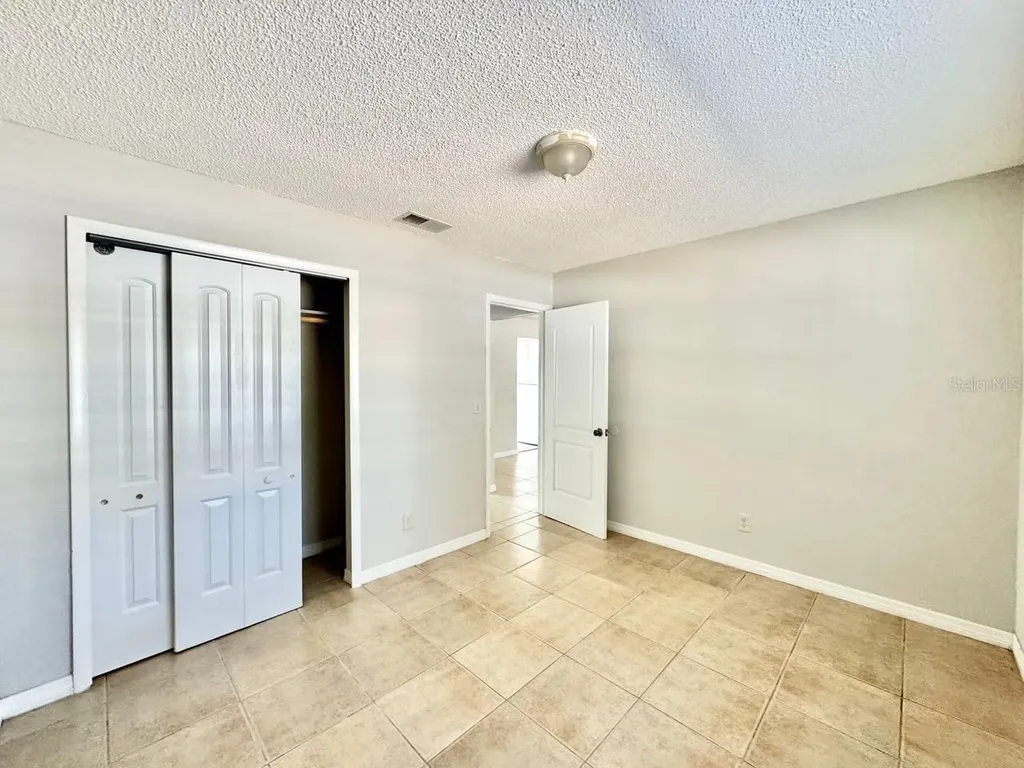 627 Wildwood Way Clearwater FL 33756