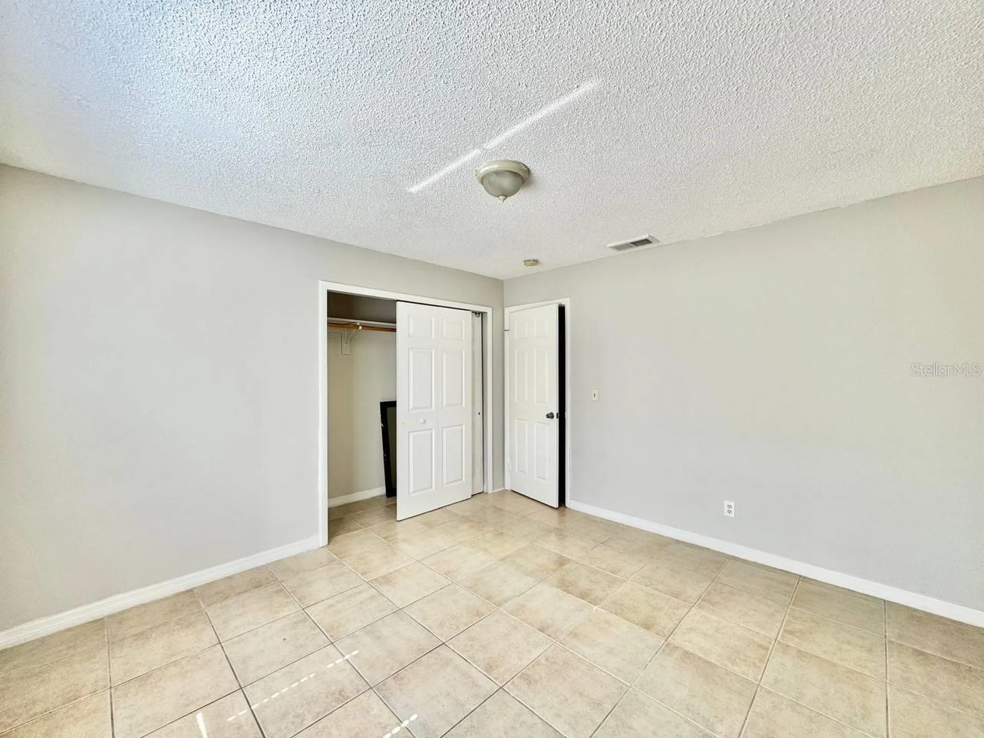 627 Wildwood Way Clearwater FL 33756