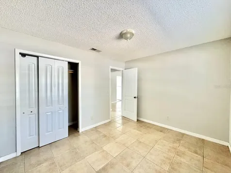 627 Wildwood Way Clearwater FL 33756