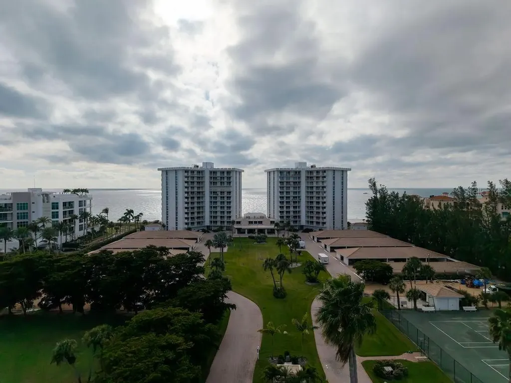 2295 Gulf Of Mexico Drive Longboat Key FL 34228