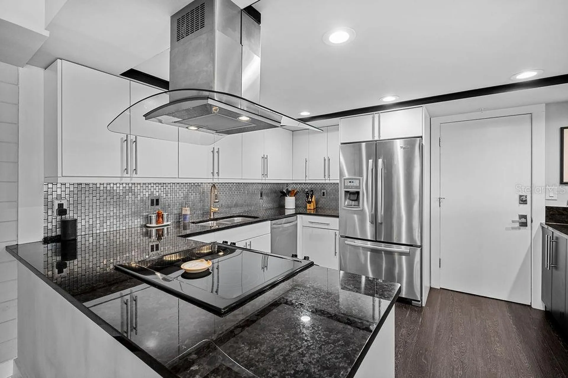 2295 Gulf Of Mexico Drive Longboat Key FL 34228