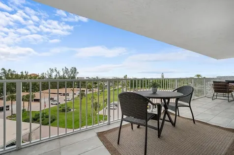 2295 Gulf Of Mexico Drive Longboat Key FL 34228