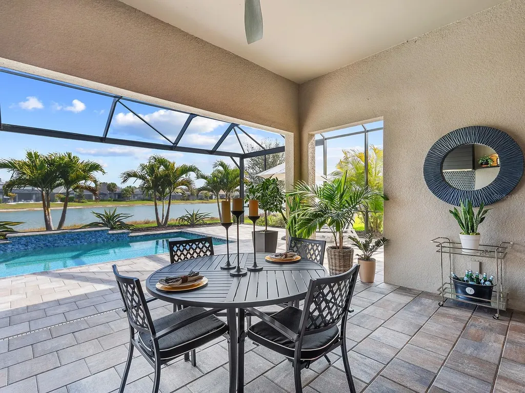 716 Sigsbee Loop Sarasota FL 34240