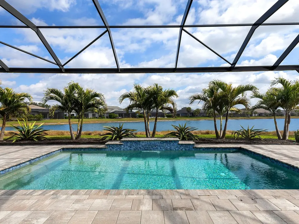 716 Sigsbee Loop Sarasota FL 34240
