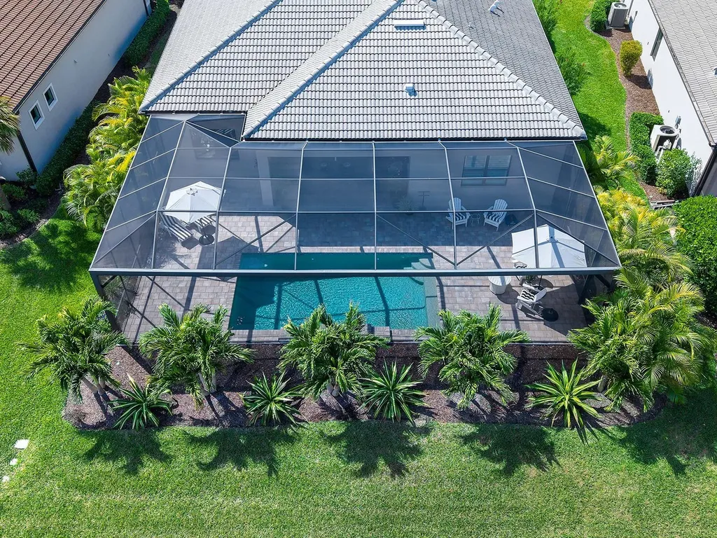 716 Sigsbee Loop Sarasota FL 34240