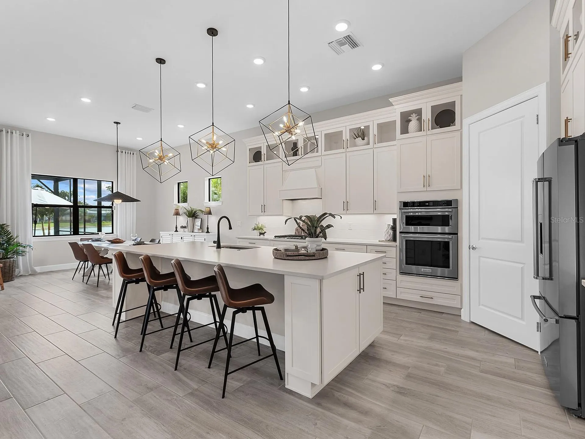 716 Sigsbee Loop Sarasota FL 34240