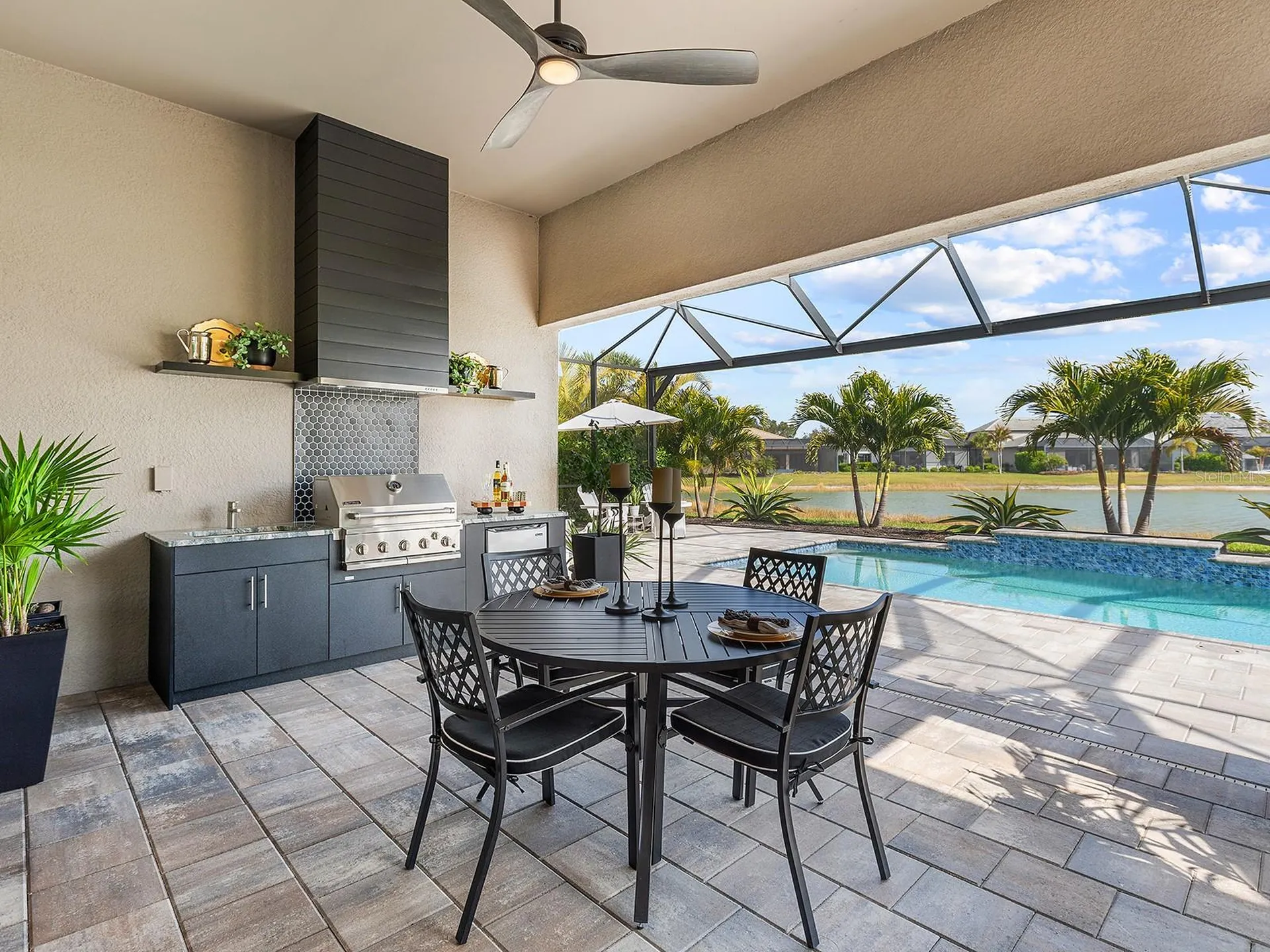 716 Sigsbee Loop Sarasota FL 34240