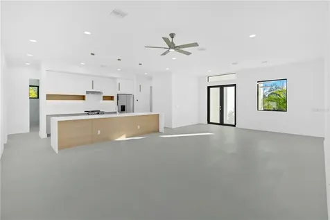 10065 Memphis Street Port Charlotte FL 33981