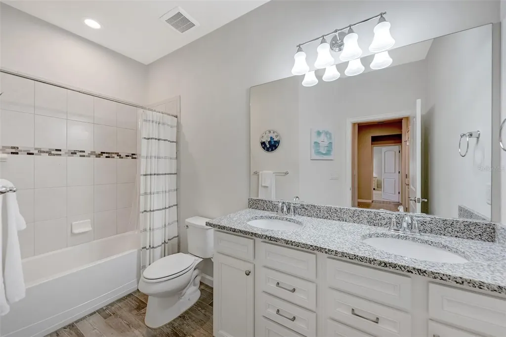 11616 Golden Bay Place Lakewood Ranch FL 34211