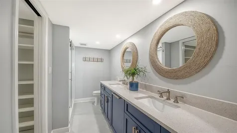 5780 Midnight Pass Road Sarasota FL 34242