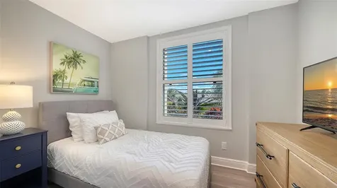 5780 Midnight Pass Road Sarasota FL 34242