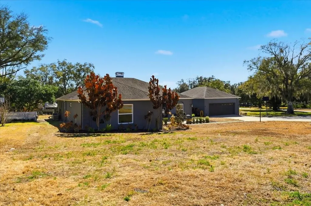 5225 Glenmore Drive Lakeland FL 33813