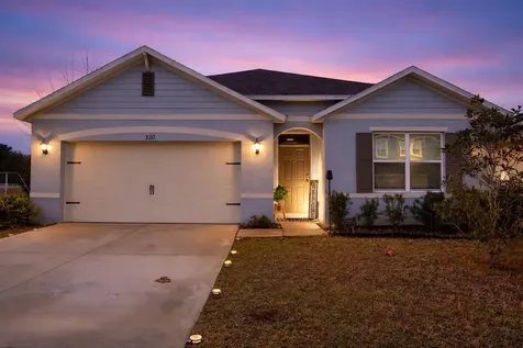 3332 Logan Berry Drive Mount Dora FL 32757