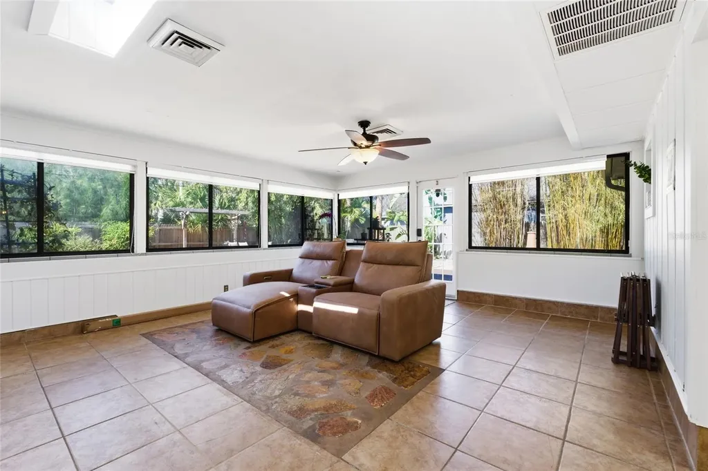 6960 52nd Way N Pinellas Park FL 33781