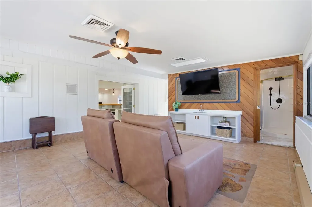 6960 52nd Way N Pinellas Park FL 33781