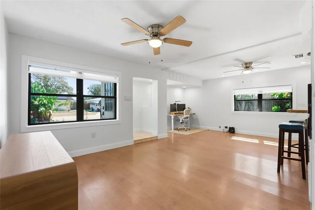 6960 52nd Way N Pinellas Park FL 33781