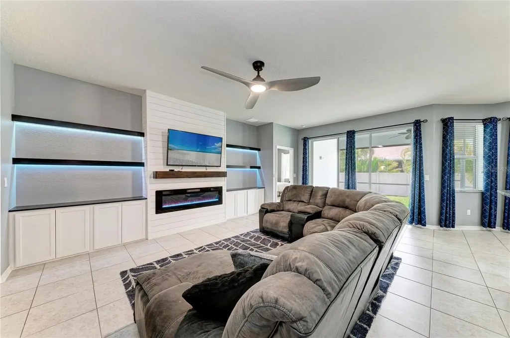 8005 115th Avenue E Parrish FL 34219
