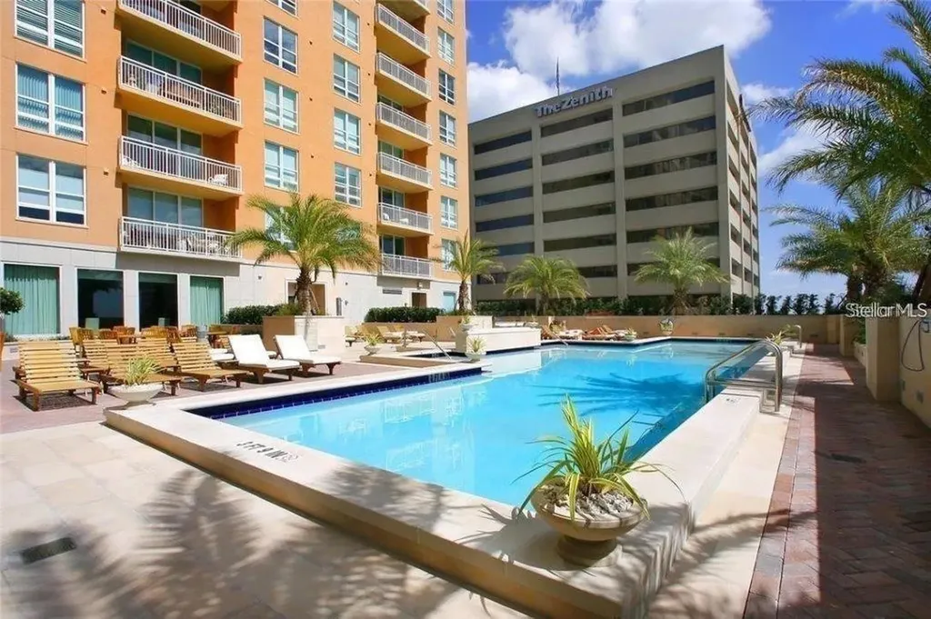 1350 Main Street Sarasota FL 34236
