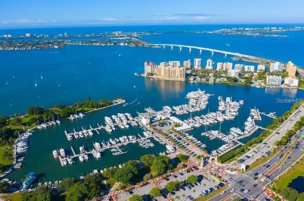 1350 Main Street Sarasota FL 34236