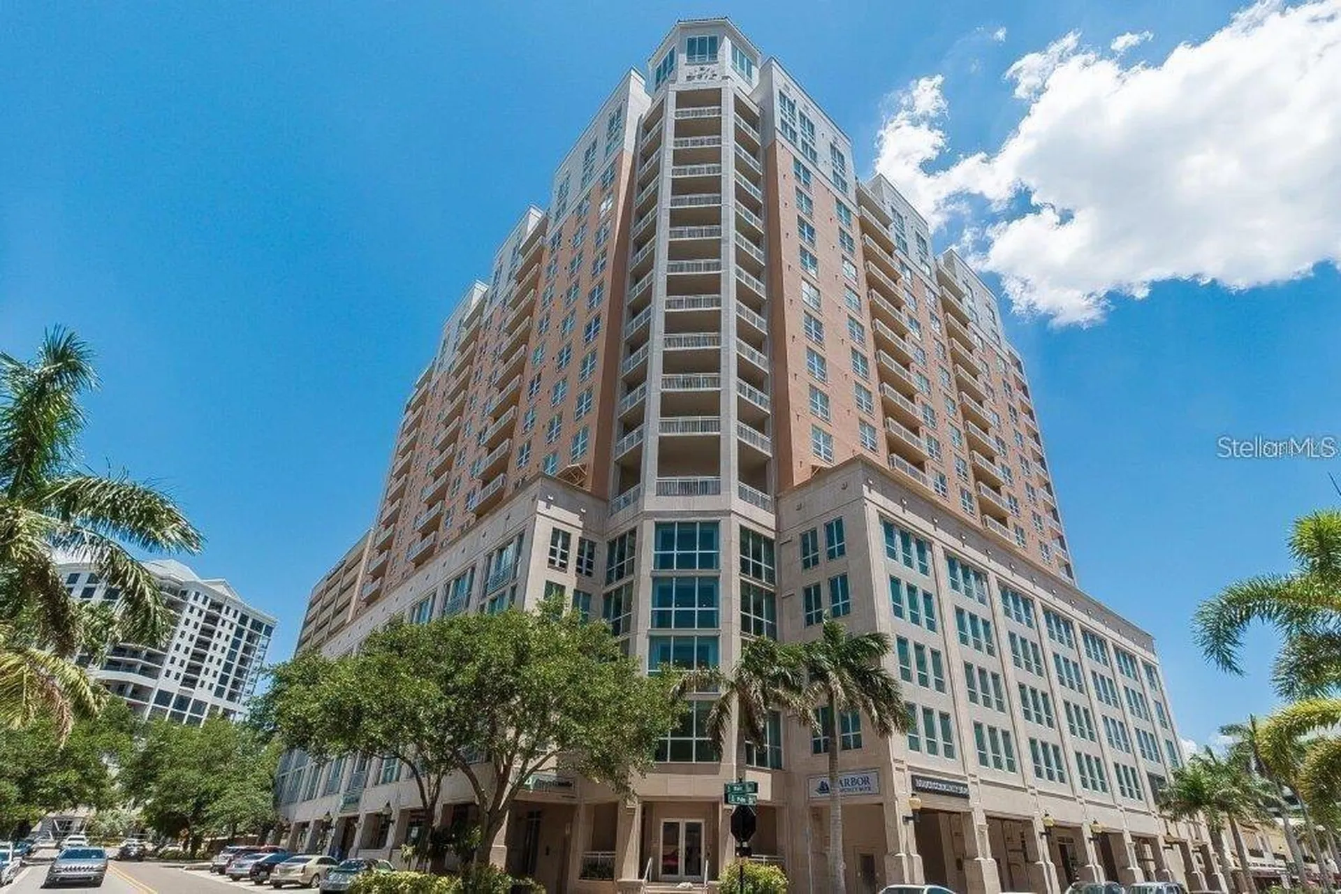 1350 Main Street Sarasota FL 34236