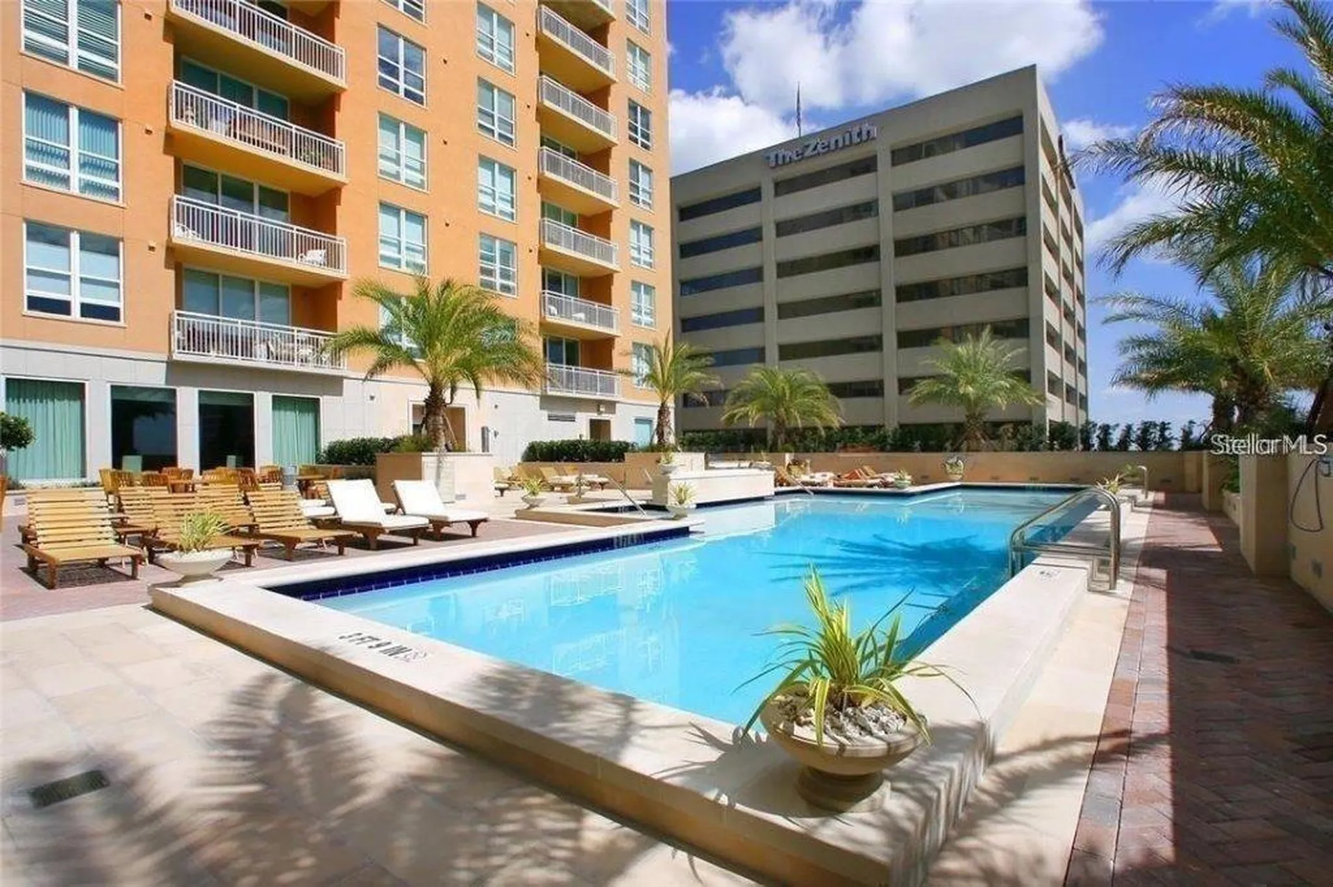 1350 Main Street Sarasota FL 34236