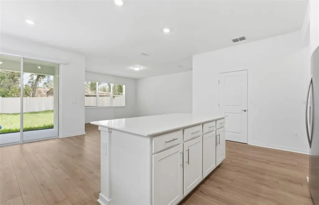 9821 Redwood Heights Loop Thonotosassa FL 33592