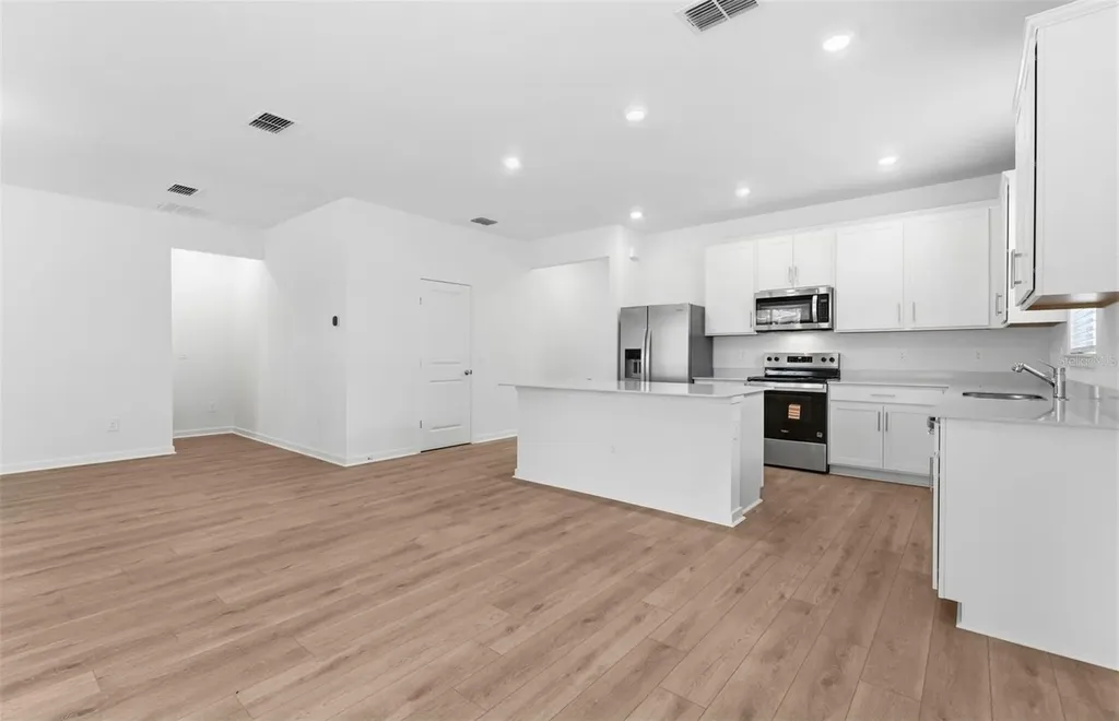 9821 Redwood Heights Loop Thonotosassa FL 33592
