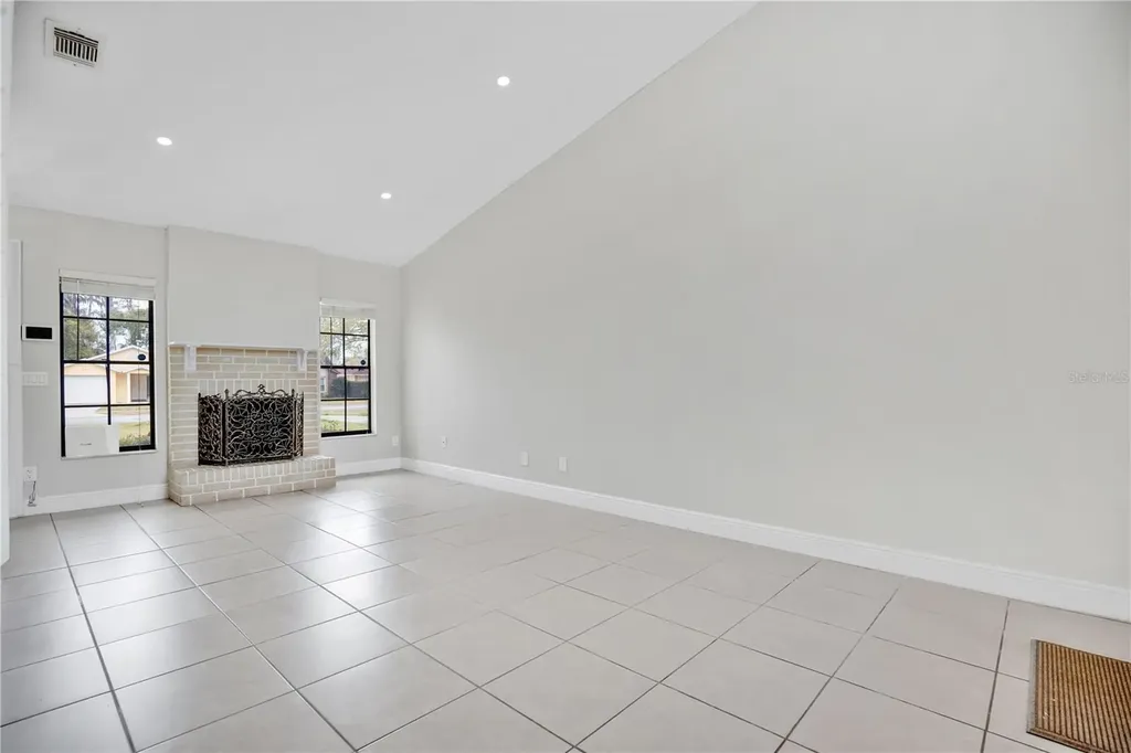 682 Ascot Circle Orlando FL 32825
