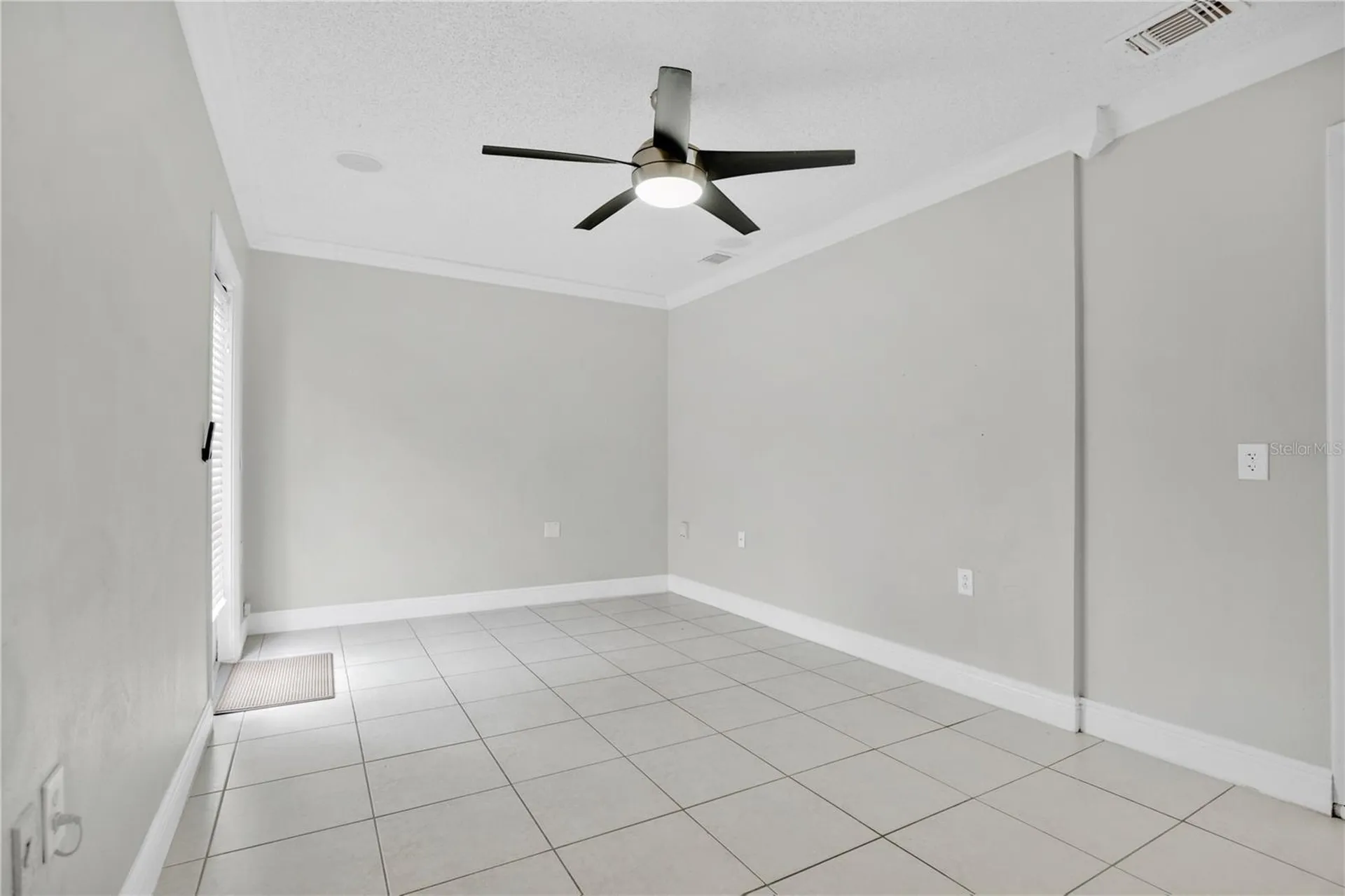 682 Ascot Circle Orlando FL 32825