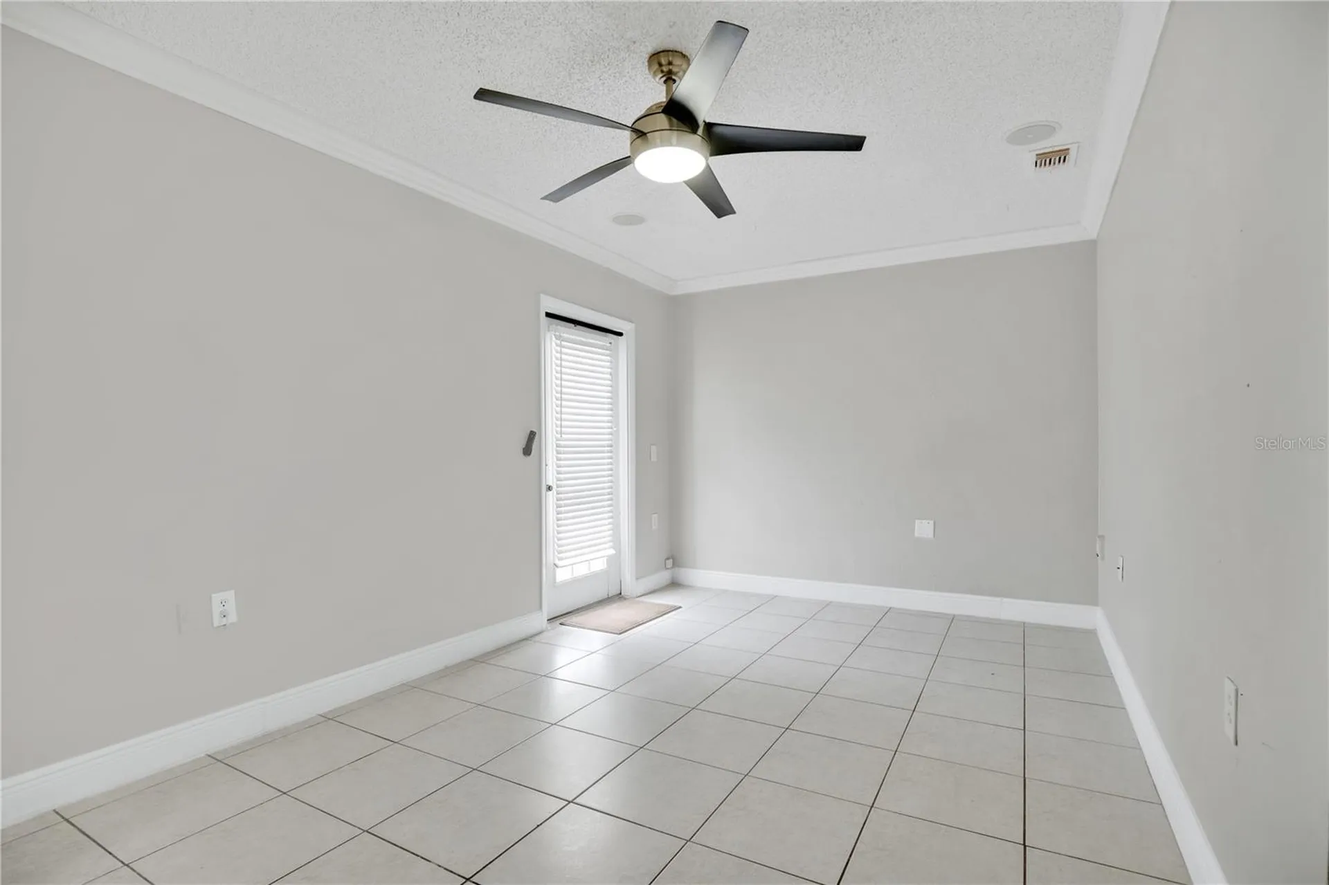 682 Ascot Circle Orlando FL 32825