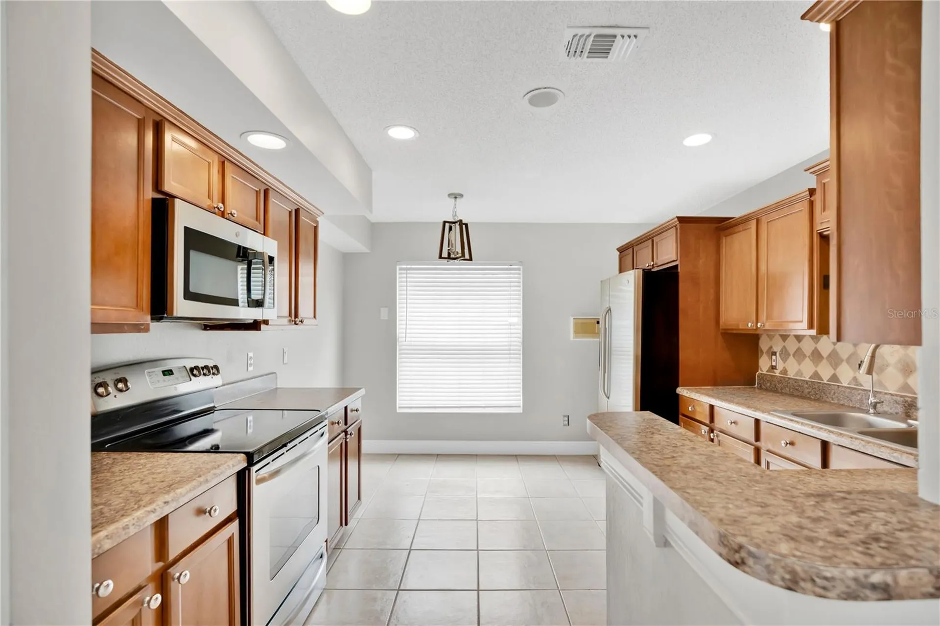 682 Ascot Circle Orlando FL 32825