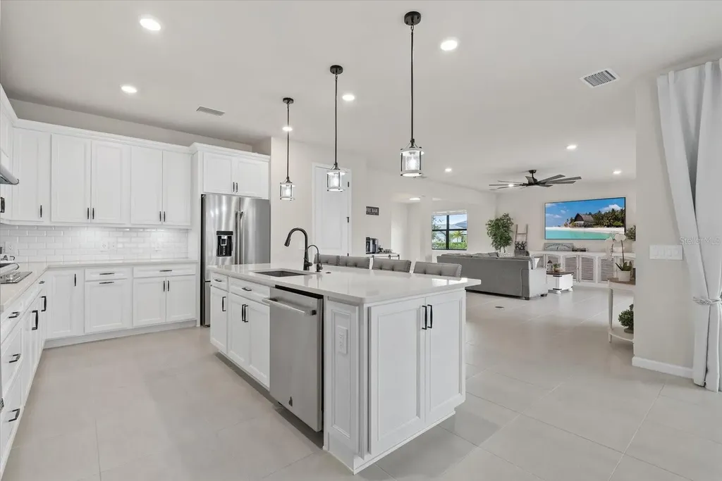5876 Silverside Pine Court Lakewood Ranch FL 34211