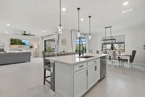 5876 Silverside Pine Court Lakewood Ranch FL 34211