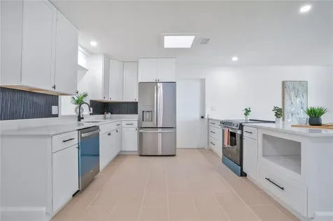 2801 Gulfstream Road Orlando FL 32805