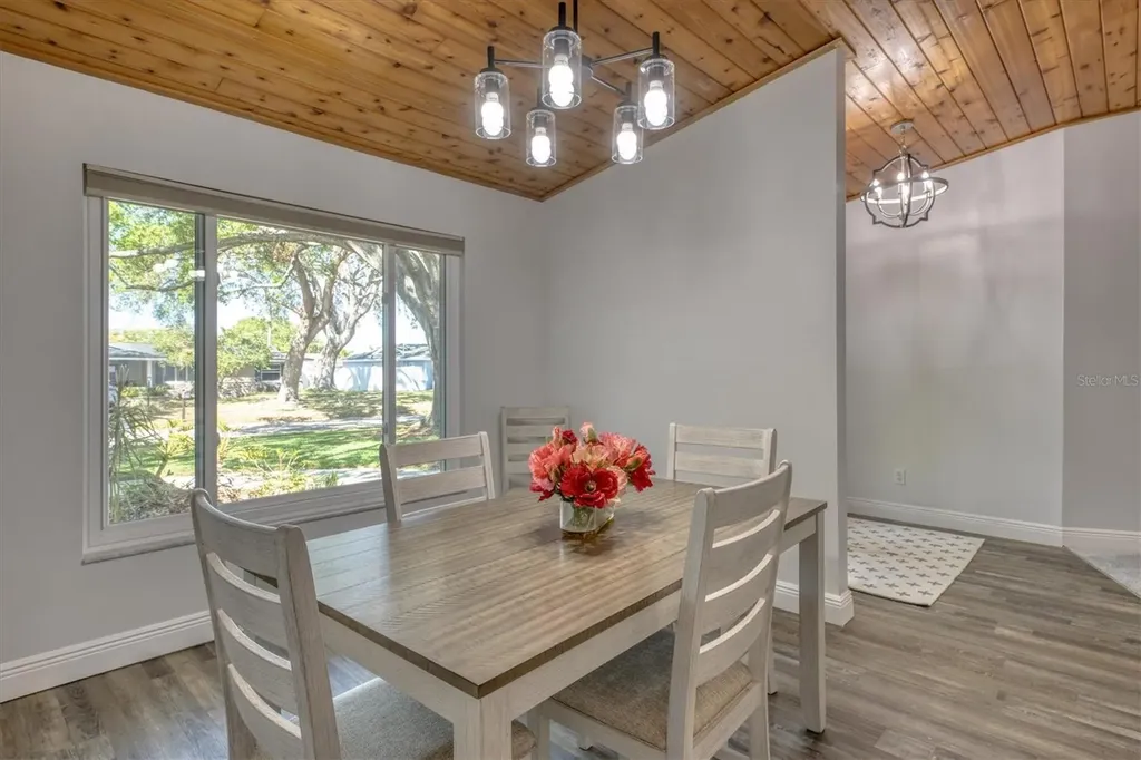 13964 106th Avenue Largo FL 33774