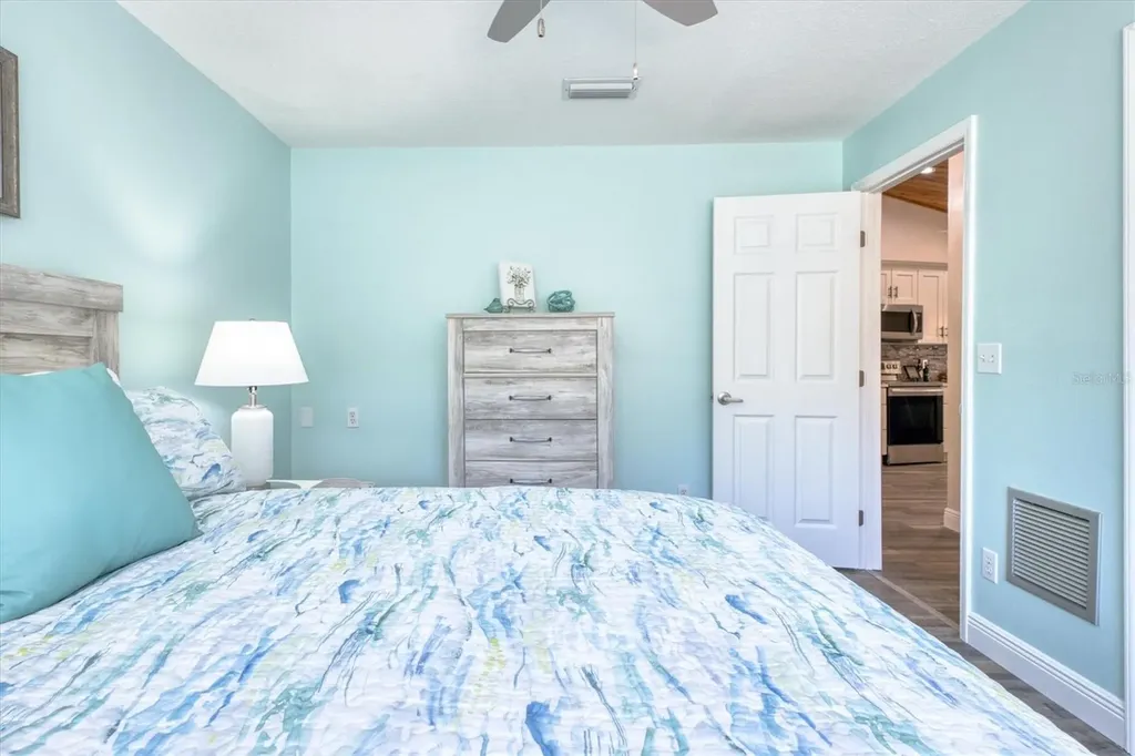 13964 106th Avenue Largo FL 33774