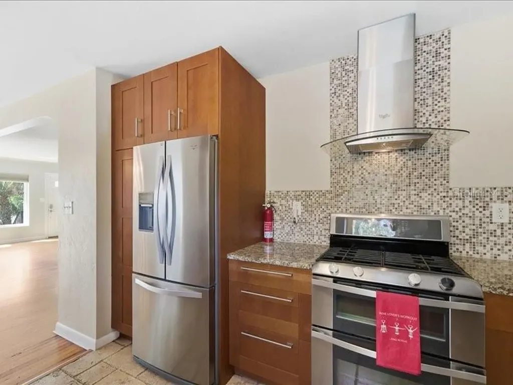 2670 Bayside Drive S St Petersburg FL 33705